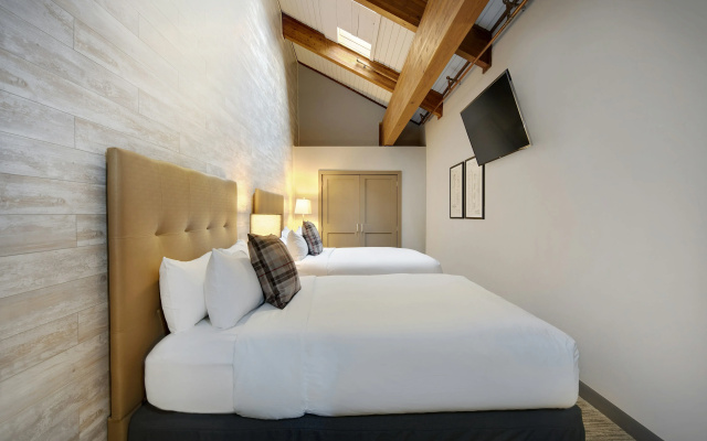 Highline Vail — a DoubleTree by Hilton