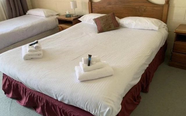 Robertson Country Motel