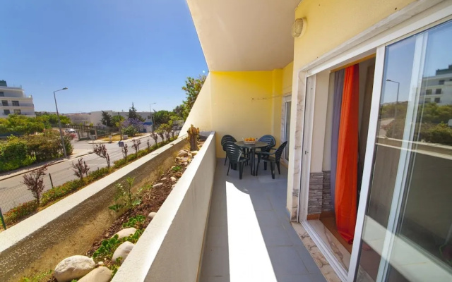 B11 - Condominio do Mar Apartment