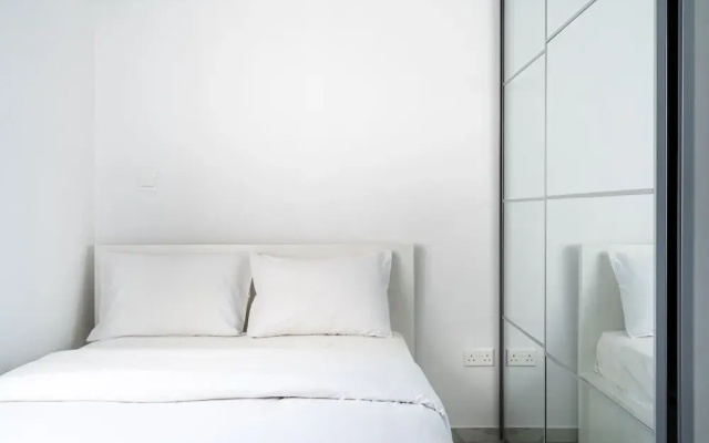 Marble - Studio & Balcony in Larnaca