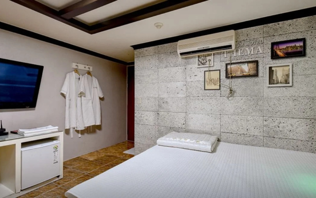 Busan Tema Motel