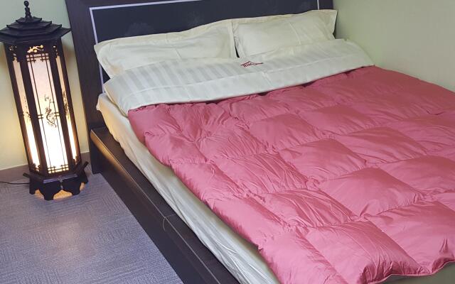 Kimchee Downtown Guesthouse - Hostel комната для гостей