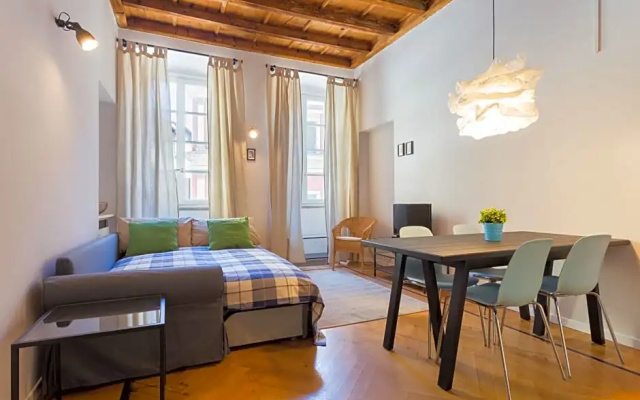 Cosy apartment 2 minutes from Duomo