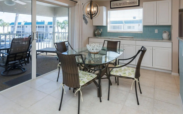 Sanibel Arms West Condominiums