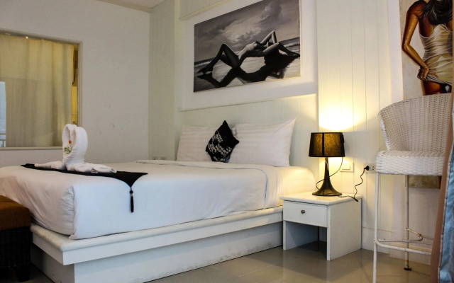 Sharaya White Hotel