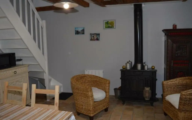 Gîte Saint-Nicolas-des-Motets, 3 pièces, 4 personnes - FR-1-381-145