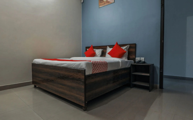 OYO 14911 New Airport Residency