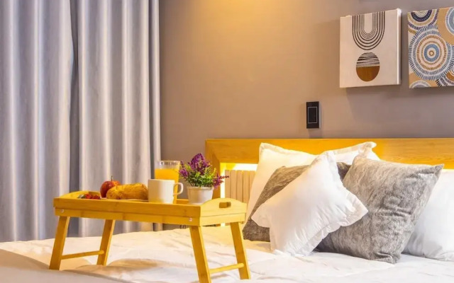 Rosa Negra's Cozy Stadio Aparta-suite