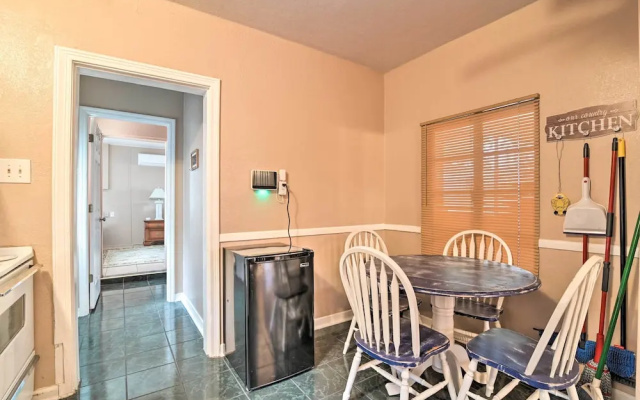 Lake Views & Private Porch: Auburndale Family Home