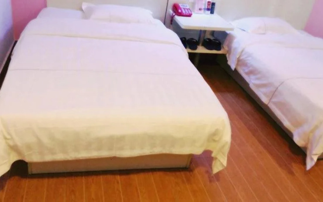 e Home Hotel Nanzhou Railway Staion