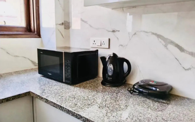 2bhk Fortune Home,E28 2a Saket Near Max Hospital,Pvr