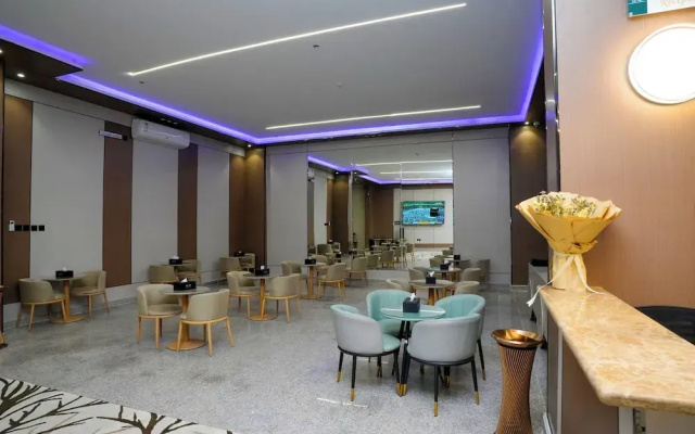 Nouf plaza