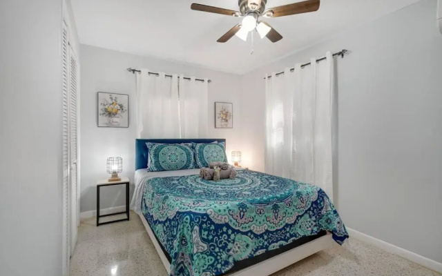 Lake House 2 in Davie