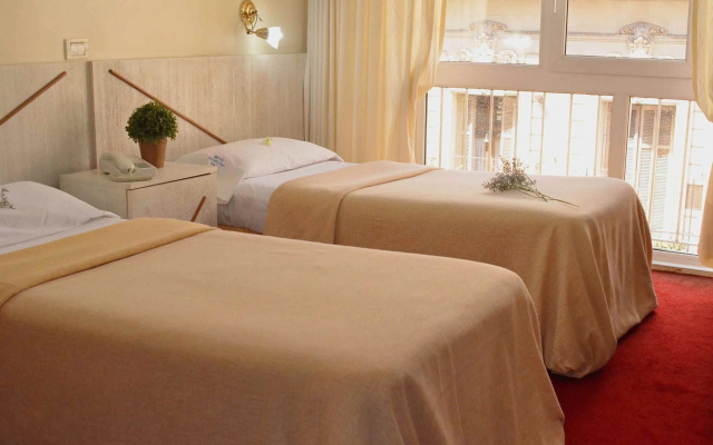 Hotel Ayamitre