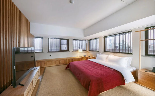 Qianna Qianxun Hotel(Zhengzhou High-tech Zone Xiliuhu )