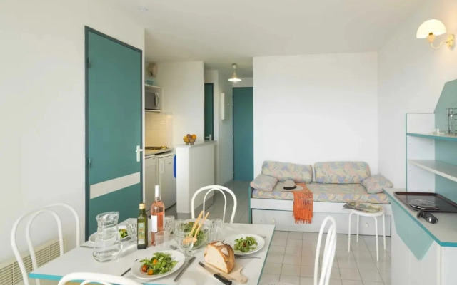 Spacious Coastal Stay for 8 in Cap D'agde