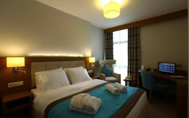 Ela Hotel