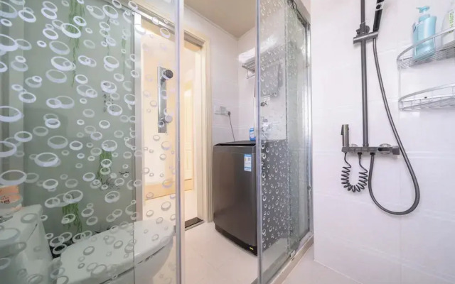 Tyms Modern 2BR APT Xujiahui Dacheng