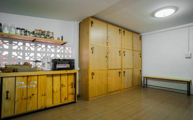 Samsibsan Hostel