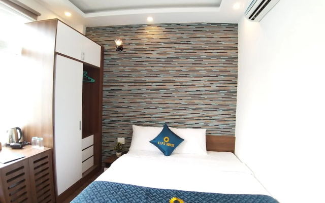 V.I.P's House 2
