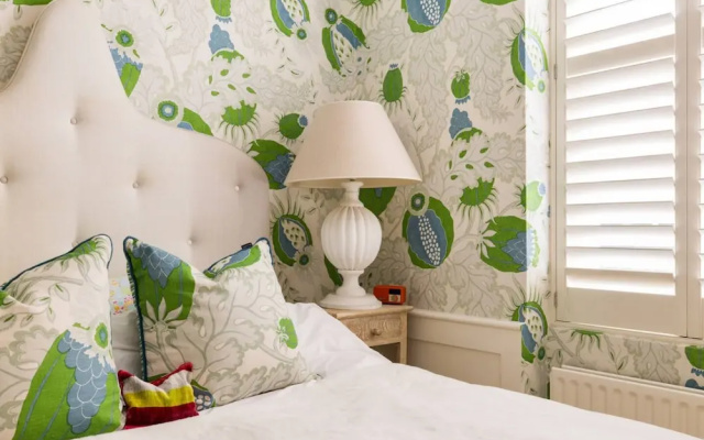 A Royal Residence Stylish 2 Bedroom in Kensington