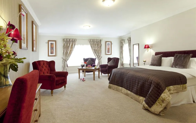 Riverside Park Hotel