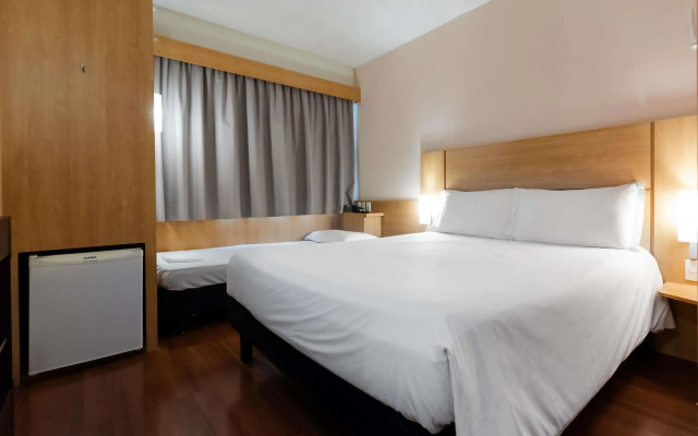 ibis Porto Alegre Moinhos de Vento