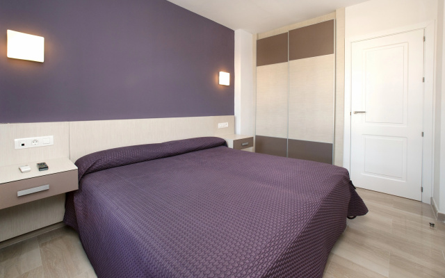 Apartamentos Leo Canela