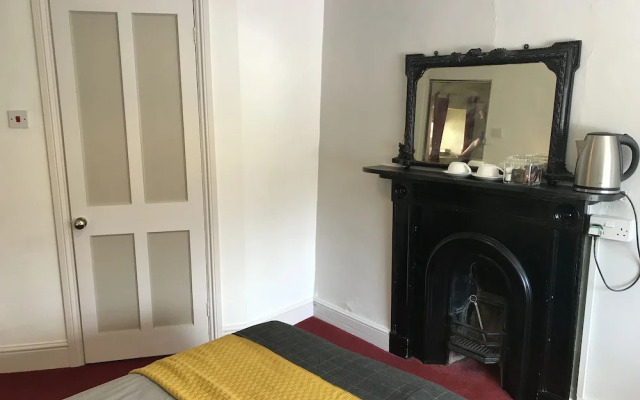 Drewe Arms Bunk Rooms