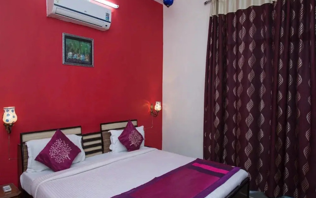 FabHotel Everest International