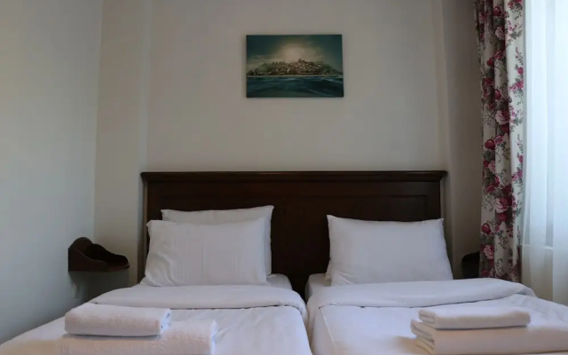 Nesos Hotel
