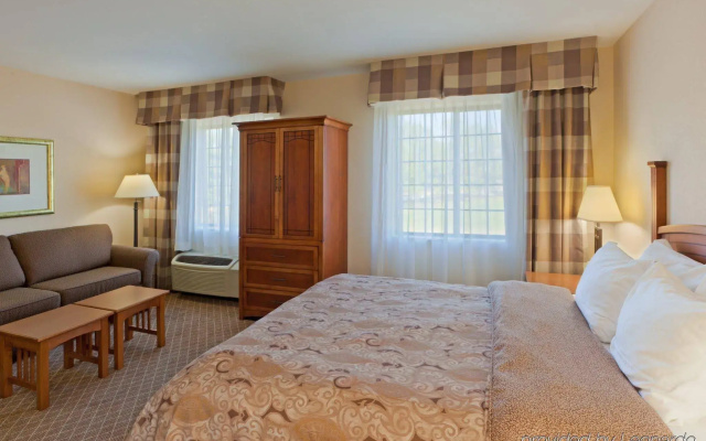 Staybridge Suites Chantilly - Dulles Airport by IHG