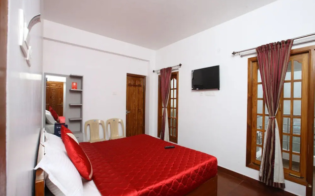OYO 13607 Sri Akilambiga Residency