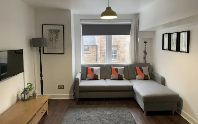 Smart 2 Bed Apartment Edinburgh City Centre Old To
