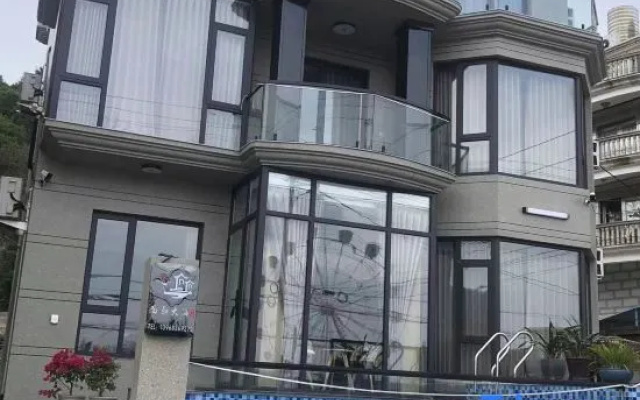 Facing the Sea B&B