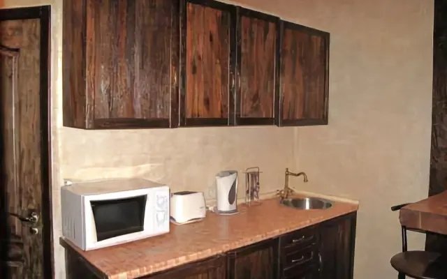 Mikhaylivska Antique Kiev Apartment