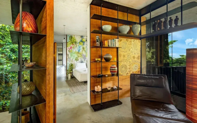 The Planchonella House - Eco Stay de Luxe
