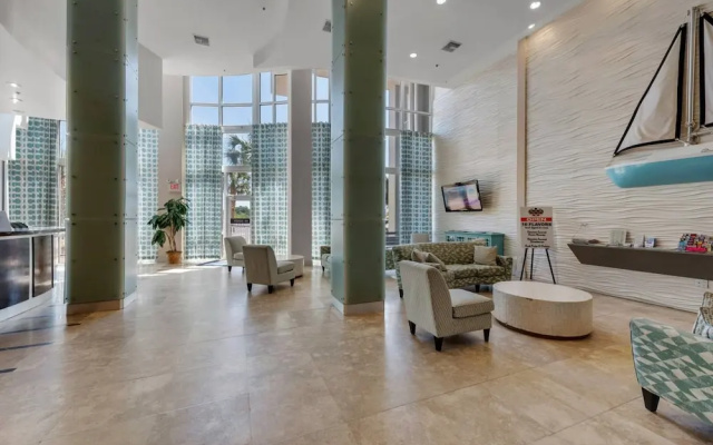 Laketown Wharf Unit 104