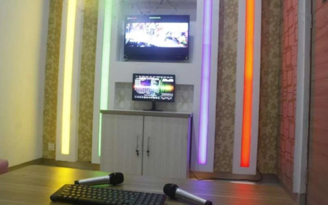 Pare Beach Hotel