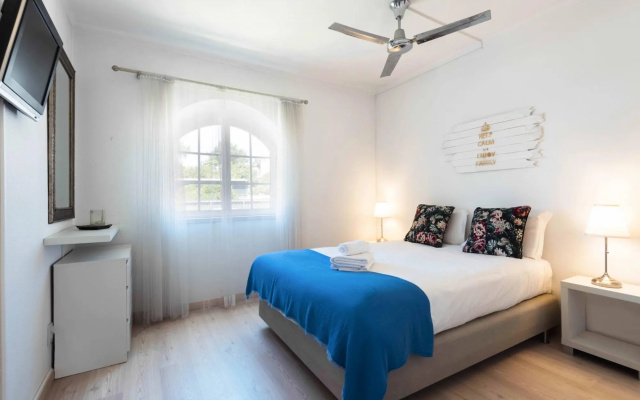 Sesimbra Stylish Villa by Homing