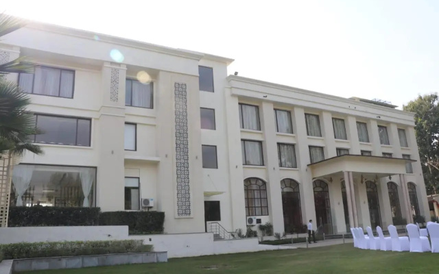Pinaka Hotel and Resorts