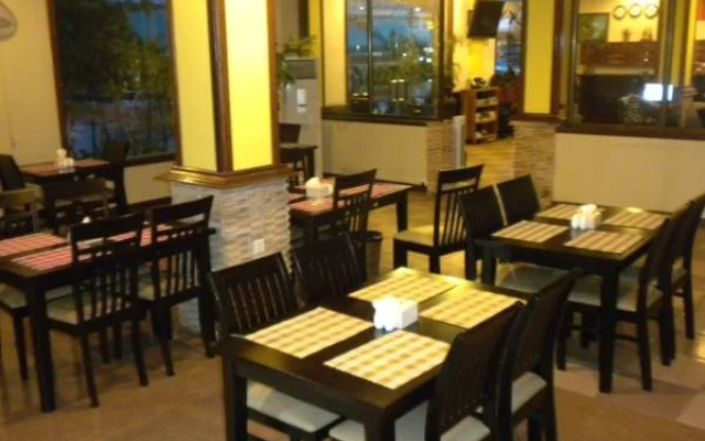 Emerald Morakat Hotel