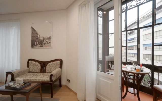 ICON Casona 1900 by Petit Palace
