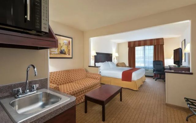 Holiday Inn Express & Suites Evanston