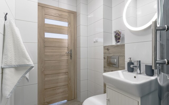 Отель Chill Apartments City Center Польша, Варшава - отзывы, цены и фото номеров - забронировать отель Chill Apartments City Center онлайн ванная