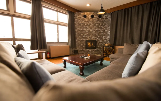 Base Camp The Lodge