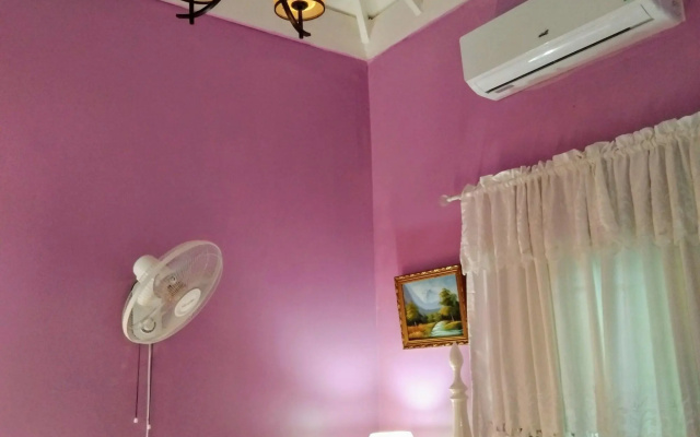 Pink Hibiscus Villa