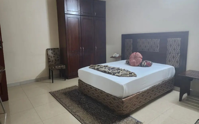 The Golden Pigeon Hotel And Spa