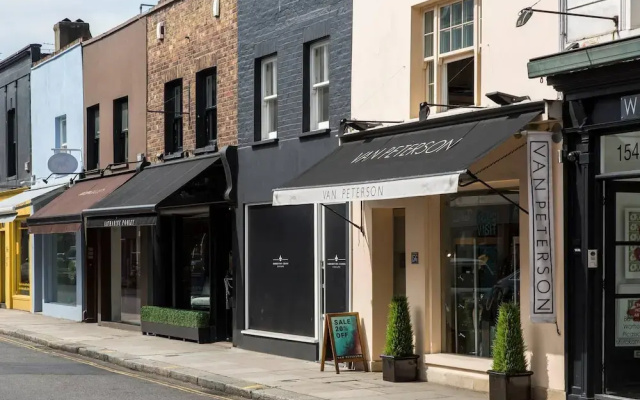 Gledhow Gardens by Onefinestay