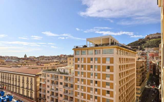 Neapolitan Skyscraper Apartment